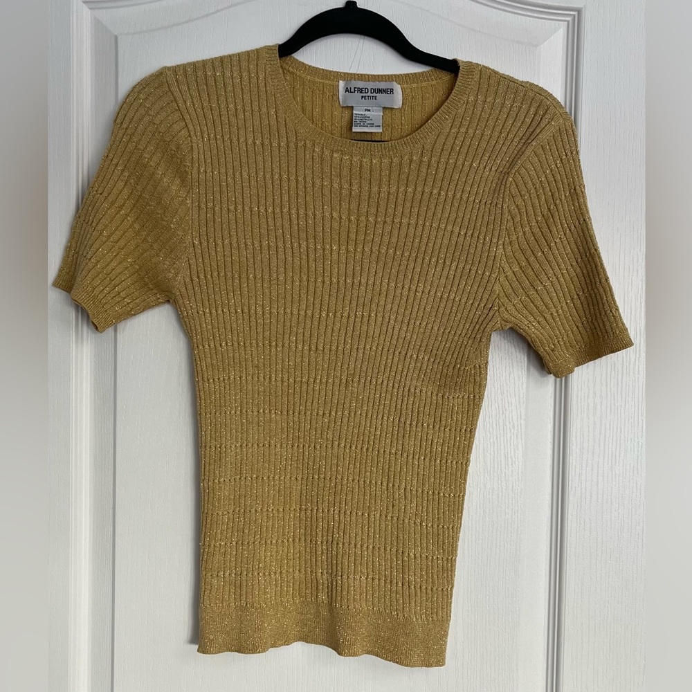 Alfred Dunner Sparkly Silk(72%) med Petite Gold Ribbed Knit Short sleeve Sweater